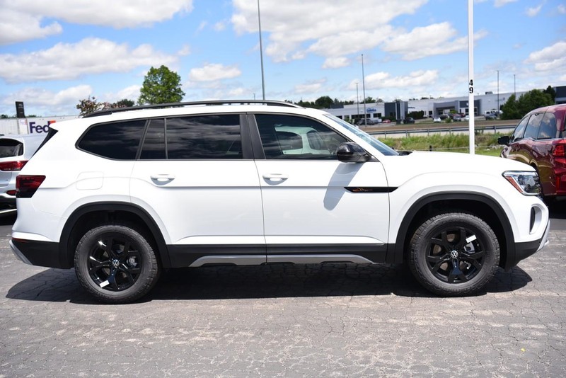 Volkswagen Atlas Vehicle Image 05