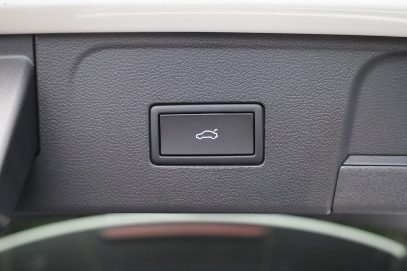 Volkswagen Atlas Vehicle Image 10