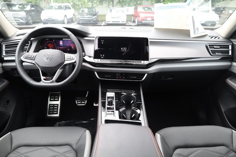 Volkswagen Atlas Vehicle Image 26