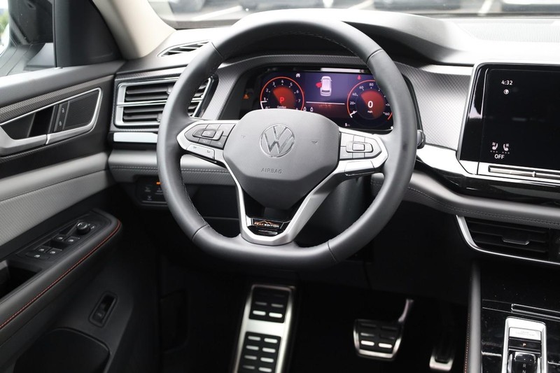 Volkswagen Atlas Vehicle Image 27