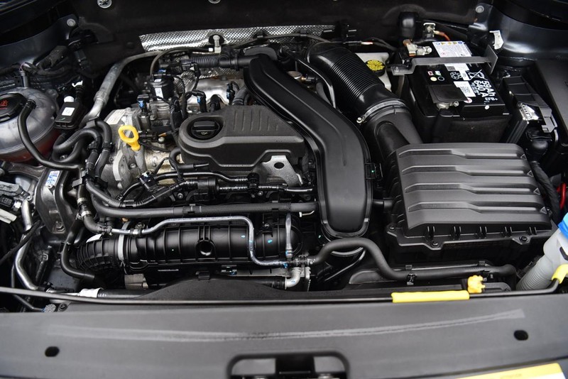 Volkswagen Taos Vehicle Image 24