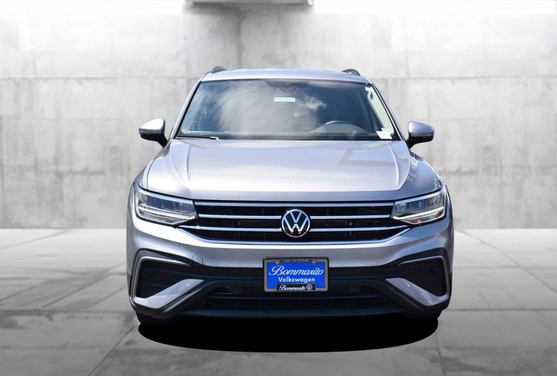 Volkswagen Tiguan Vehicle Image 04