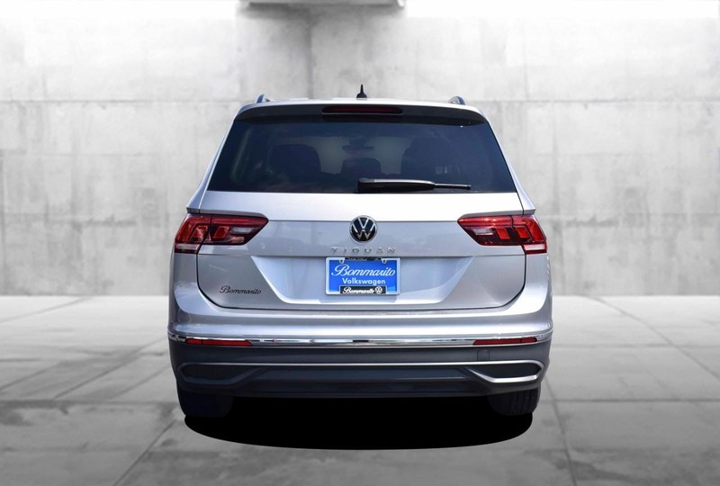 Volkswagen Tiguan Vehicle Image 06
