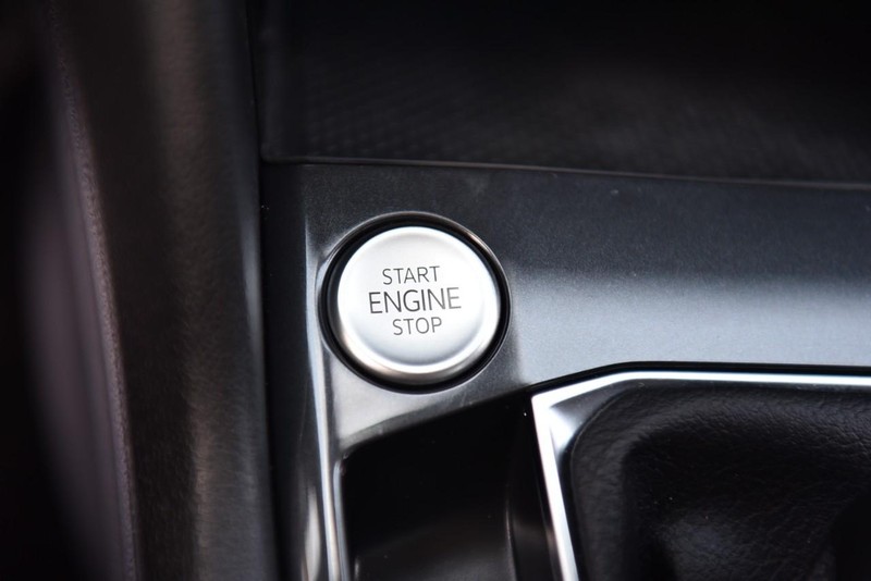 Volkswagen Tiguan Vehicle Image 16