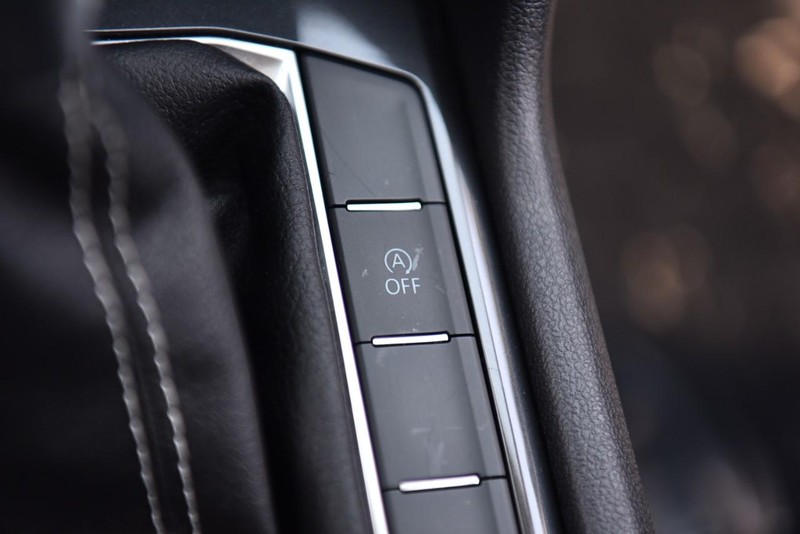 Volkswagen Tiguan Vehicle Image 17