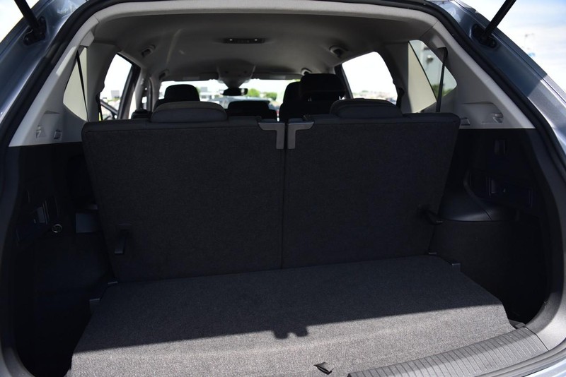 Volkswagen Tiguan Vehicle Image 24