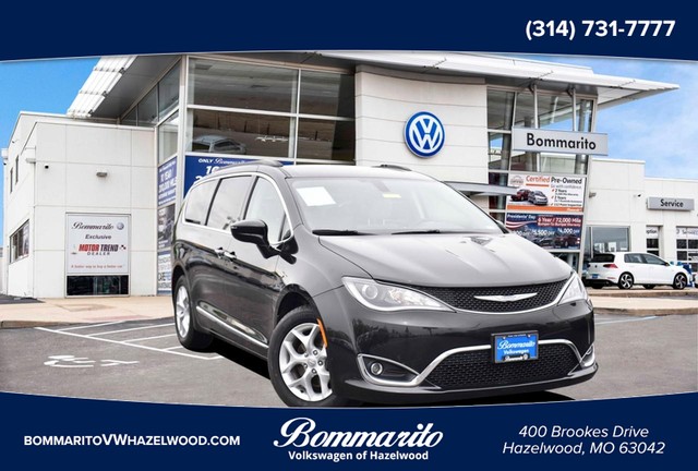 more details - chrysler pacifica