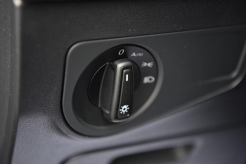 Volkswagen Tiguan Vehicle Image 10