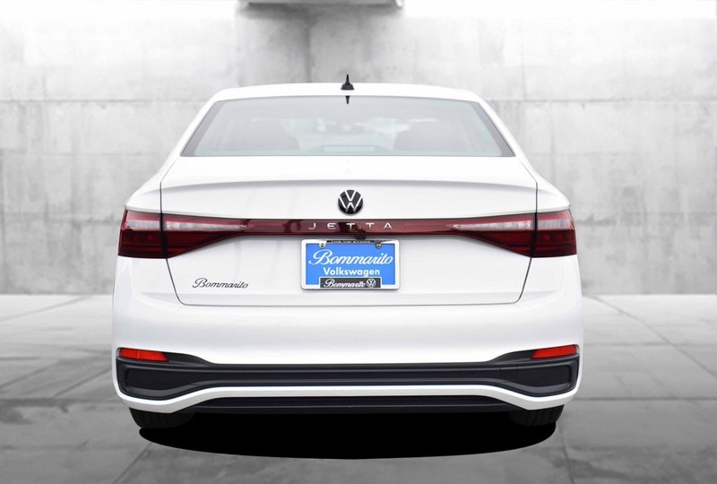 Volkswagen Jetta Vehicle Image 06