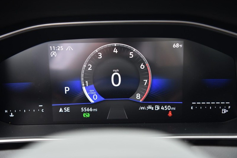 Volkswagen Jetta Vehicle Image 12