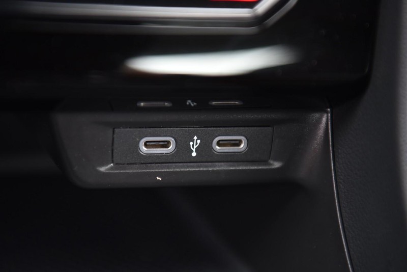 Volkswagen Jetta Vehicle Image 16