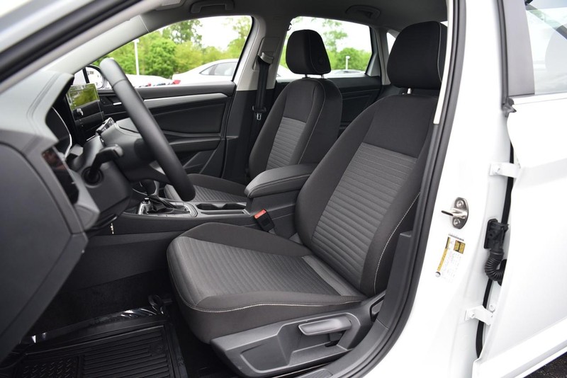 Volkswagen Jetta Vehicle Image 19