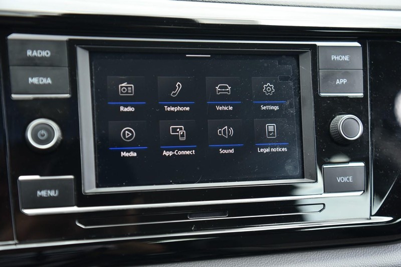 Volkswagen Taos Vehicle Image 15