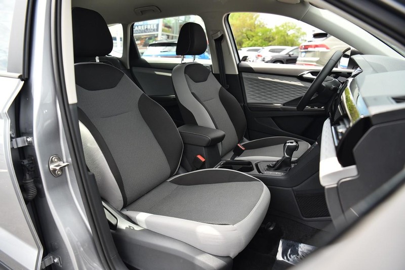 Volkswagen Taos Vehicle Image 22