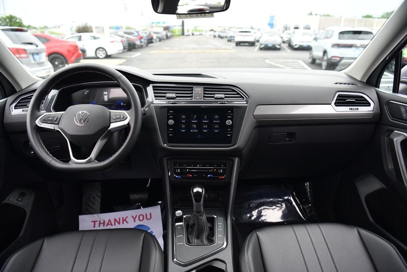 Volkswagen Tiguan Vehicle Image 07