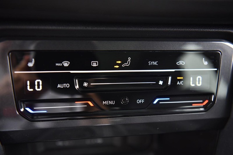 Volkswagen Tiguan Vehicle Image 15