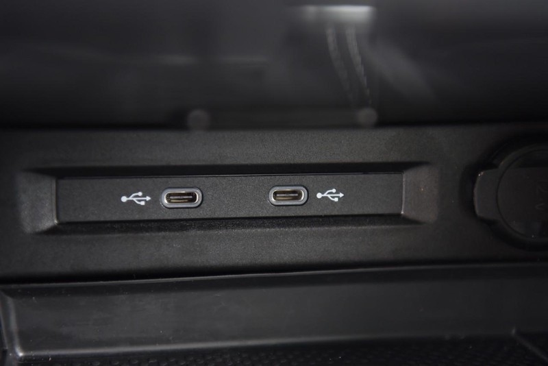 Volkswagen Tiguan Vehicle Image 16