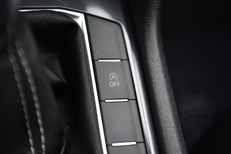 Volkswagen Tiguan Vehicle Image 18
