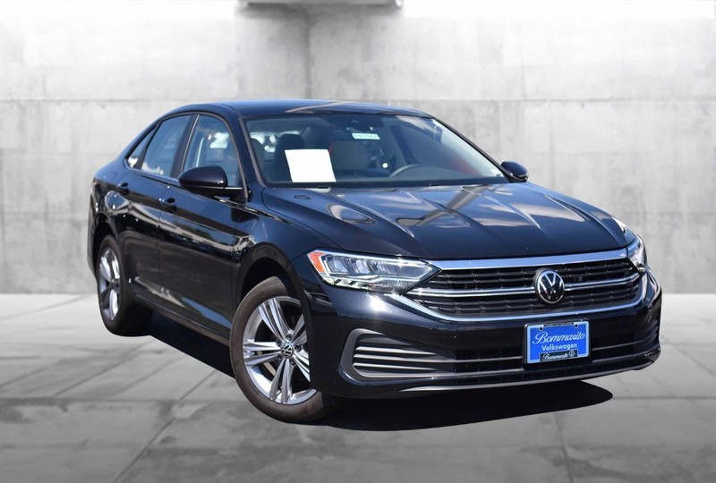 Volkswagen Jetta Vehicle Image 02