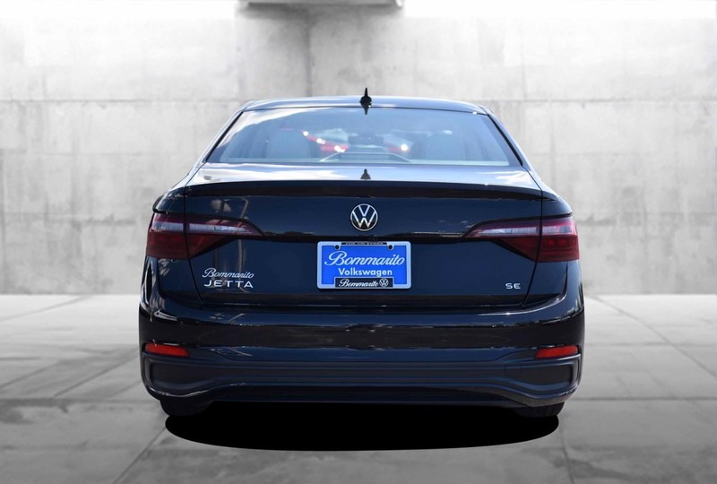 Volkswagen Jetta Vehicle Image 06