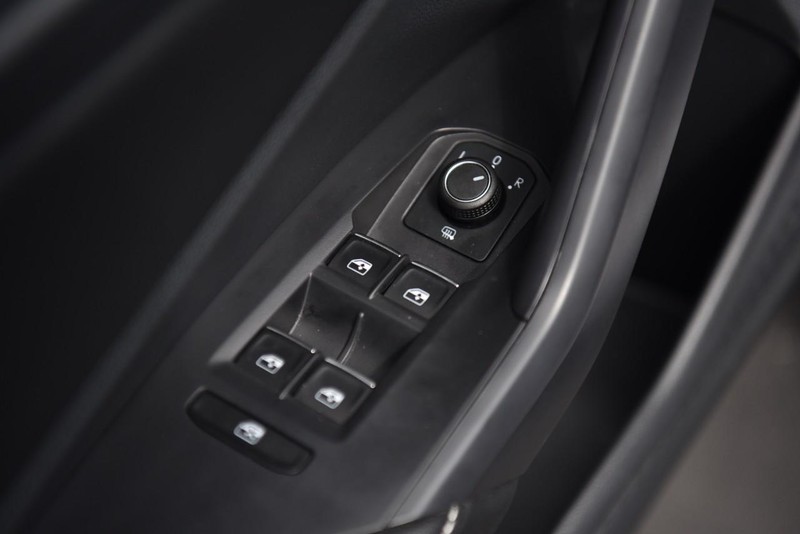 Volkswagen Jetta Vehicle Image 08