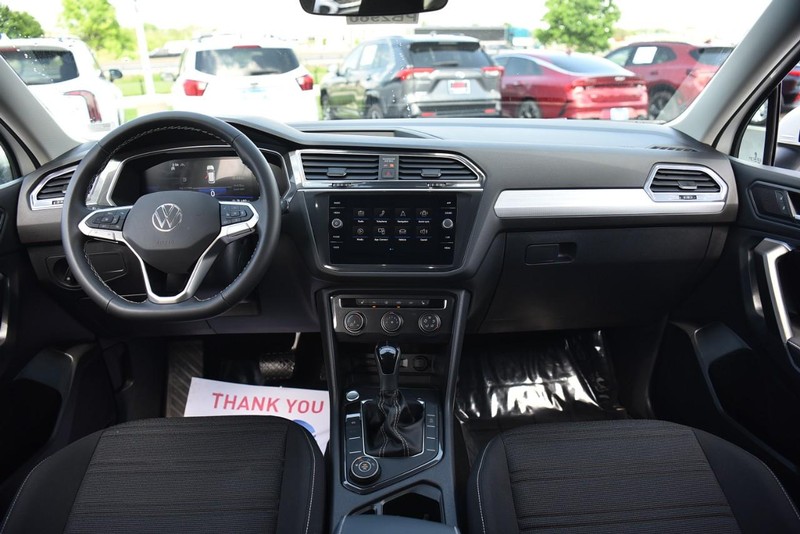Volkswagen Tiguan Vehicle Image 07