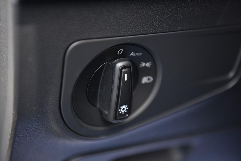 Volkswagen Tiguan Vehicle Image 10