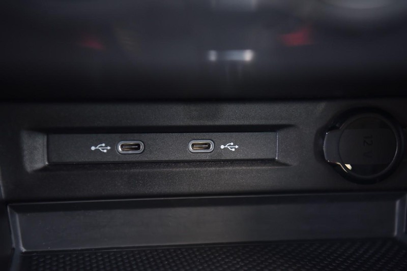 Volkswagen Tiguan Vehicle Image 15