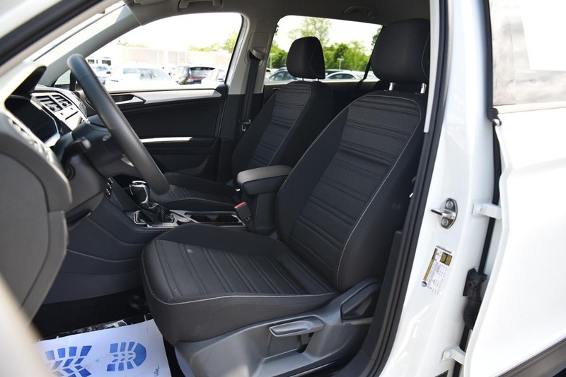 Volkswagen Tiguan Vehicle Image 20