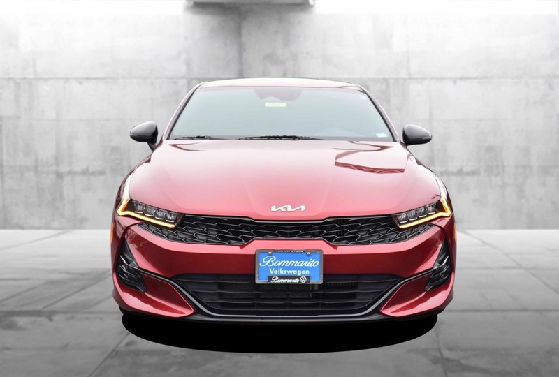 Kia K5 Vehicle Image 04