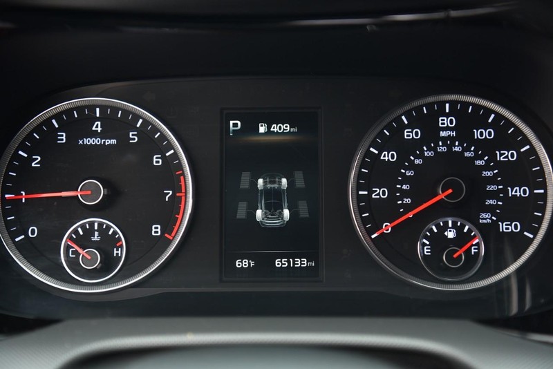 Kia K5 Vehicle Image 11