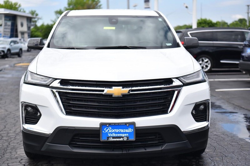Chevrolet Traverse Vehicle Image 04