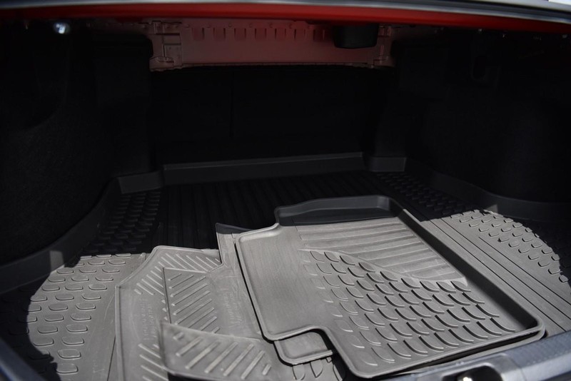 Toyota Camry Vehicle Image 26
