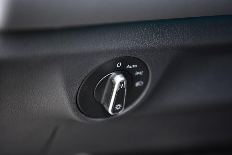 Volkswagen JETTA GLI Vehicle Image 11