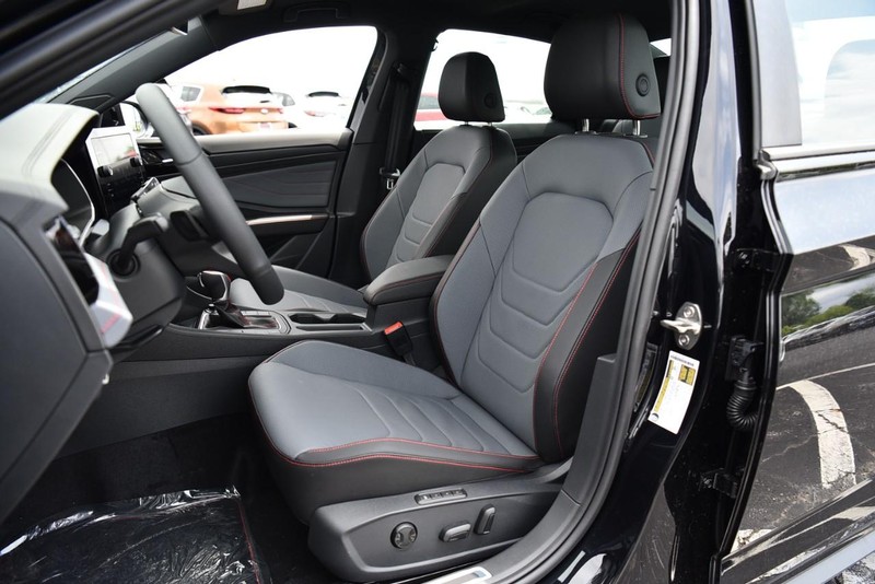 Volkswagen JETTA GLI Vehicle Image 21