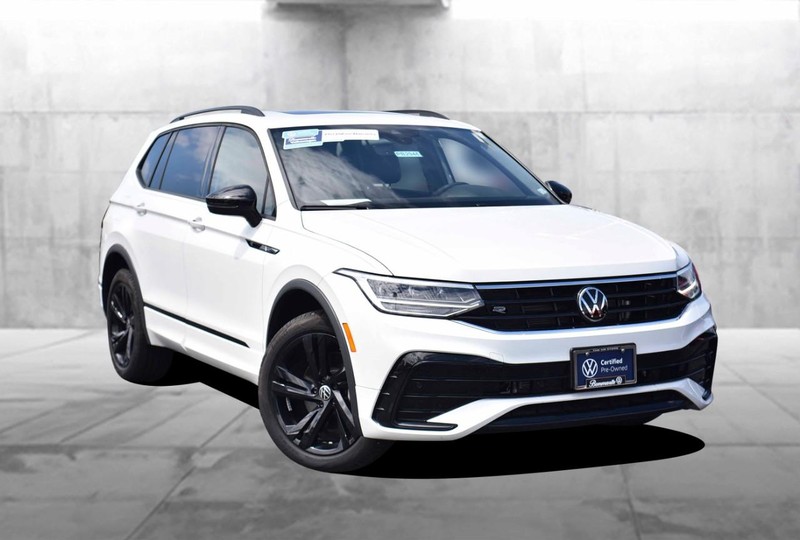 Volkswagen Tiguan Vehicle Image 02