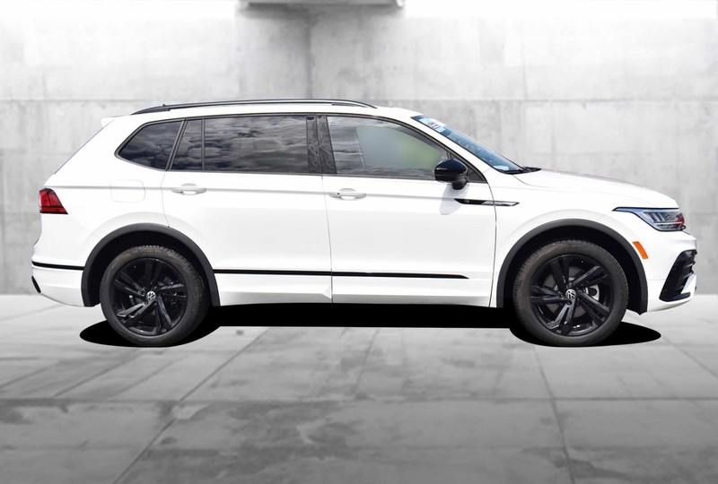 Volkswagen Tiguan Vehicle Image 05