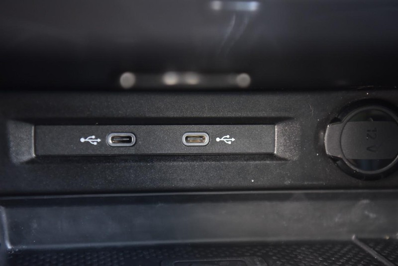 Volkswagen Tiguan Vehicle Image 16
