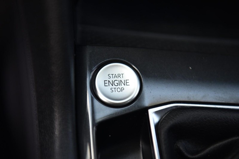 Volkswagen Tiguan Vehicle Image 17