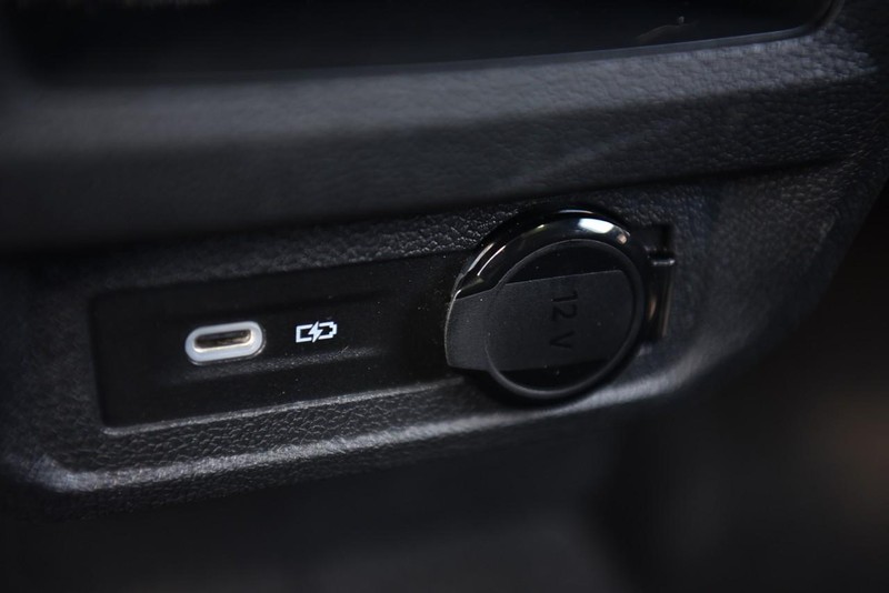 Volkswagen Tiguan Vehicle Image 25