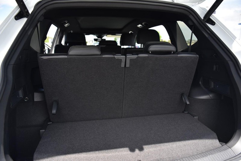 Volkswagen Tiguan Vehicle Image 27