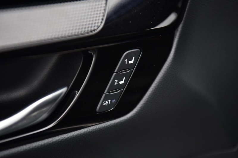 Honda CR-V Hybrid Vehicle Image 09
