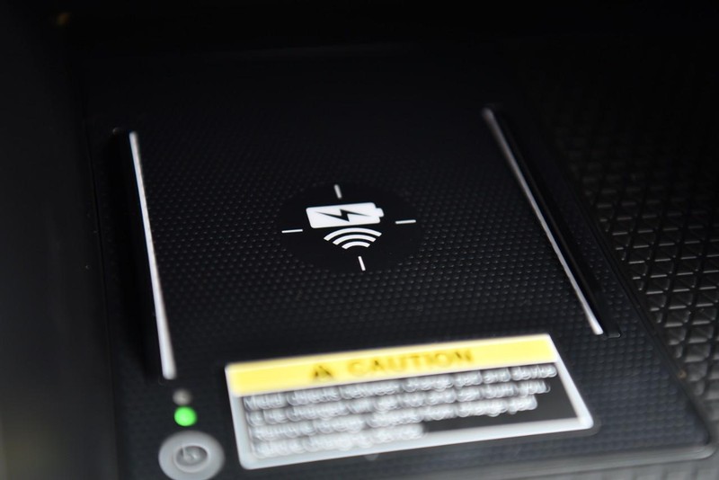 Honda CR-V Hybrid Vehicle Image 17