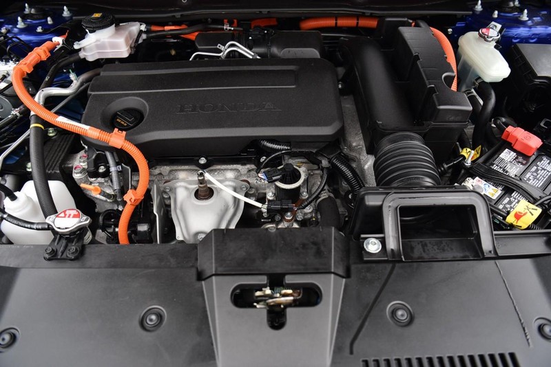 Honda CR-V Hybrid Vehicle Image 29