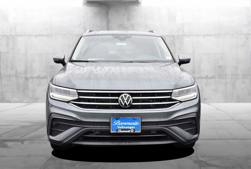 Volkswagen Tiguan Vehicle Image 04