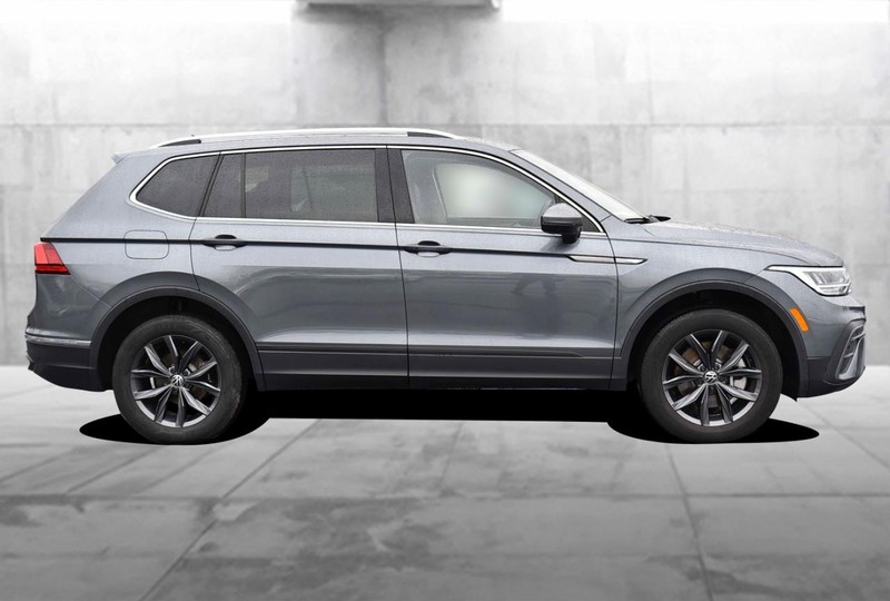 Volkswagen Tiguan Vehicle Image 05