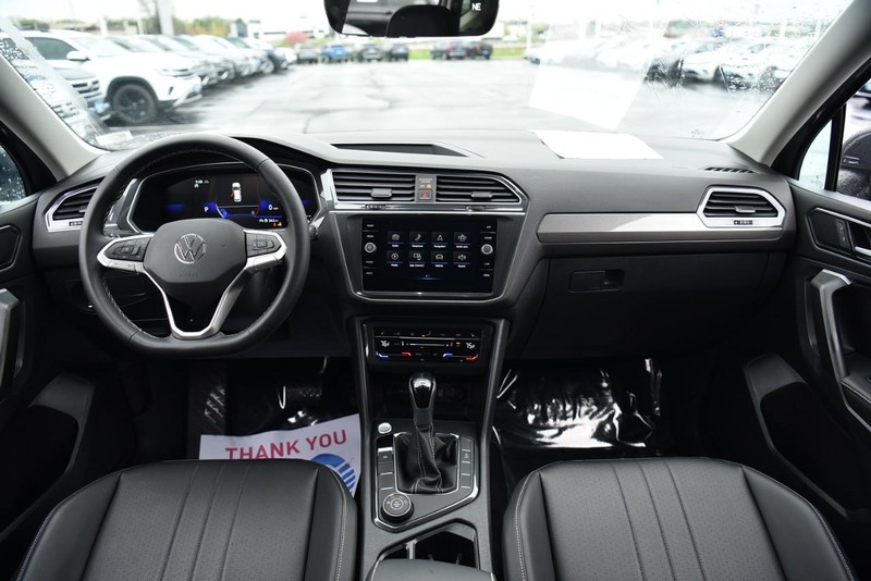Volkswagen Tiguan Vehicle Image 07