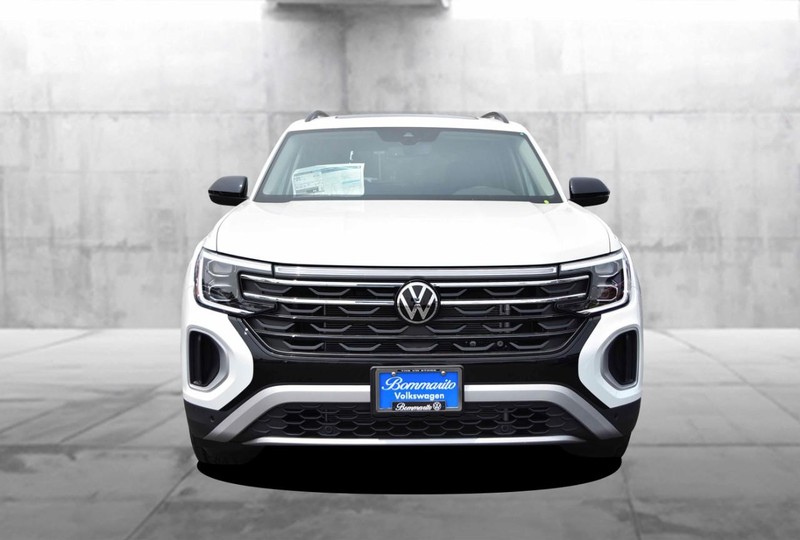 Volkswagen Atlas Vehicle Image 04
