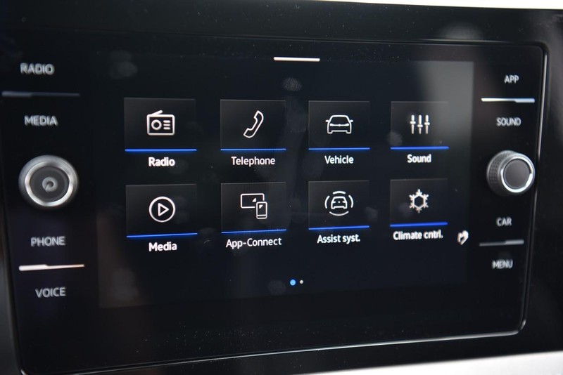 Volkswagen Taos Vehicle Image 13