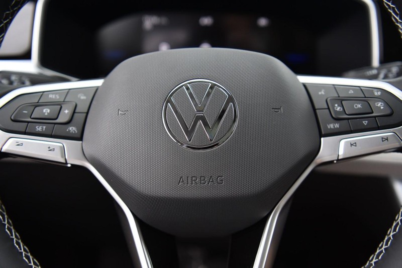 Volkswagen Taos Vehicle Image 19